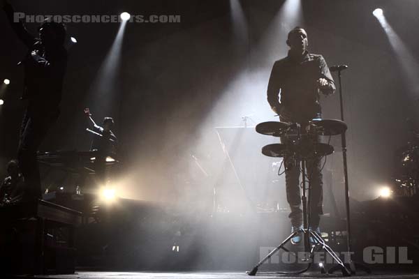 LINKIN PARK - 2010-10-25 - PARIS - Bercy - 